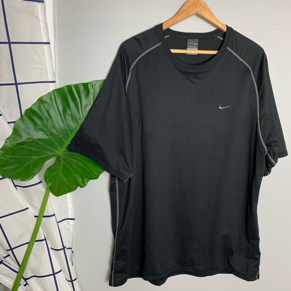 Nike Other - Nike Black Sphere Dry Short Sleeve